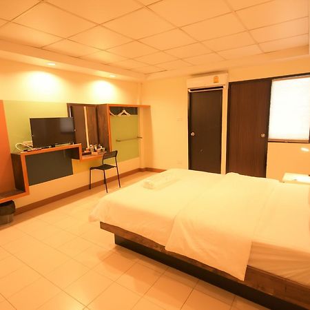 Room At Prachachuen Nonthaburi Ngoại thất bức ảnh