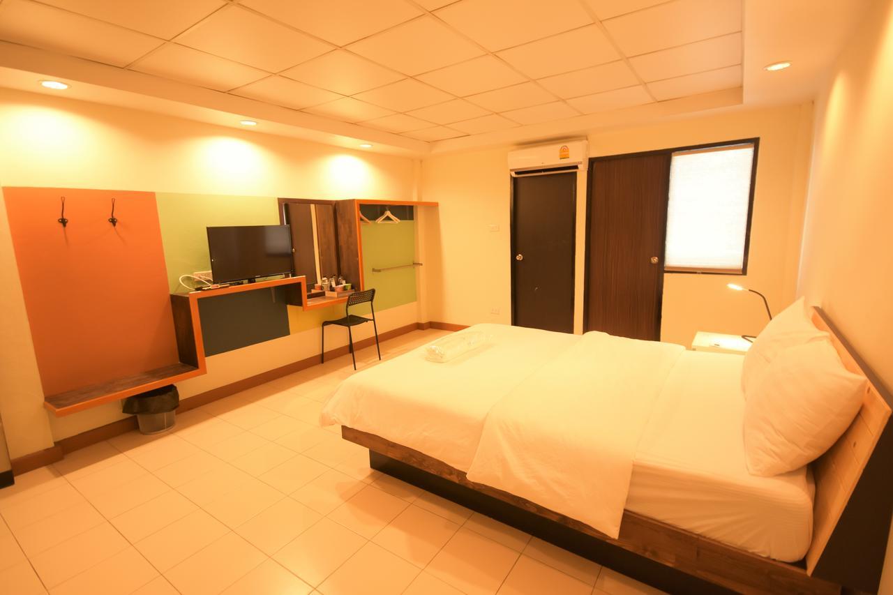 Room At Prachachuen Nonthaburi Ngoại thất bức ảnh