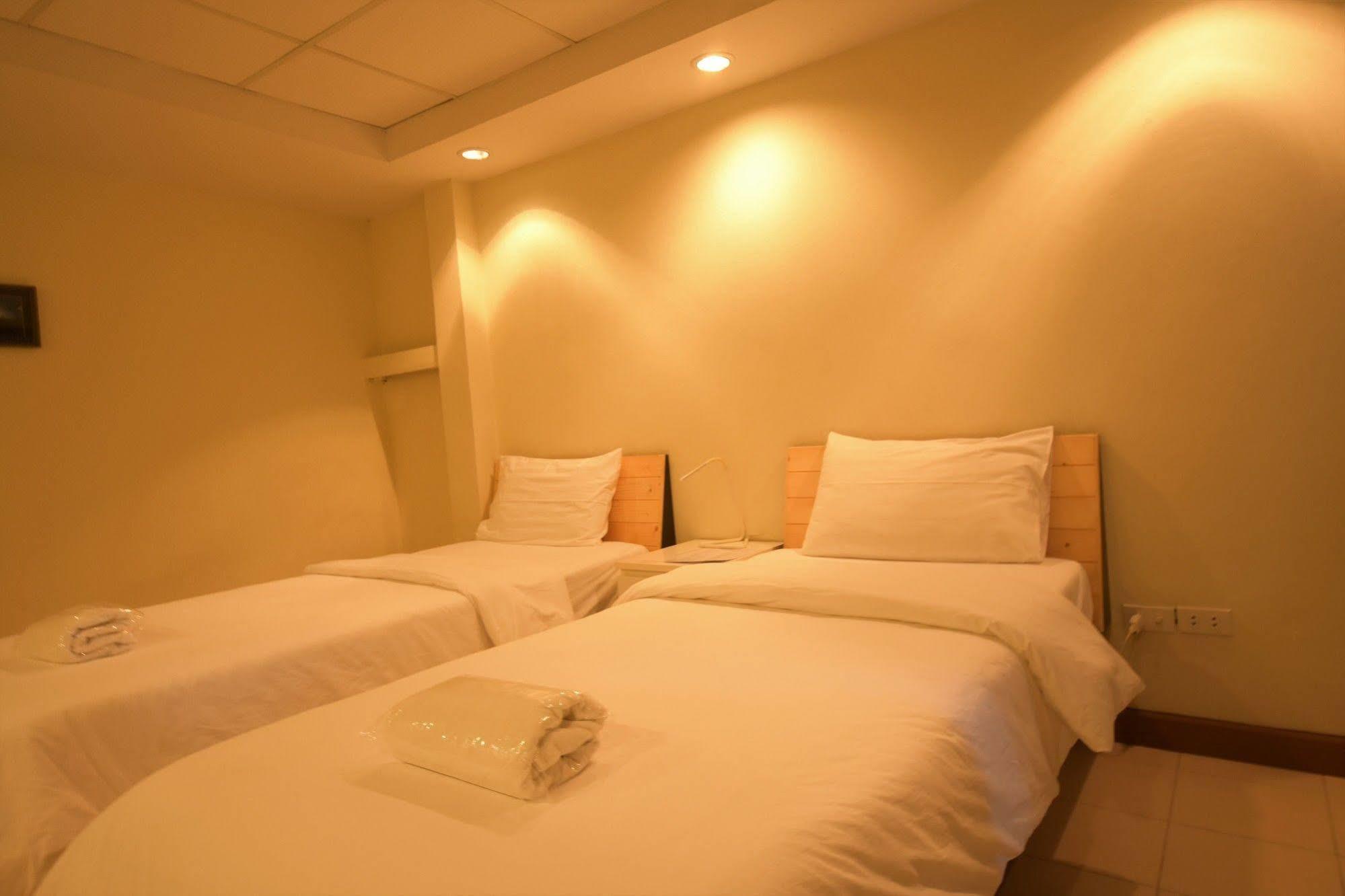 Room At Prachachuen Nonthaburi Ngoại thất bức ảnh